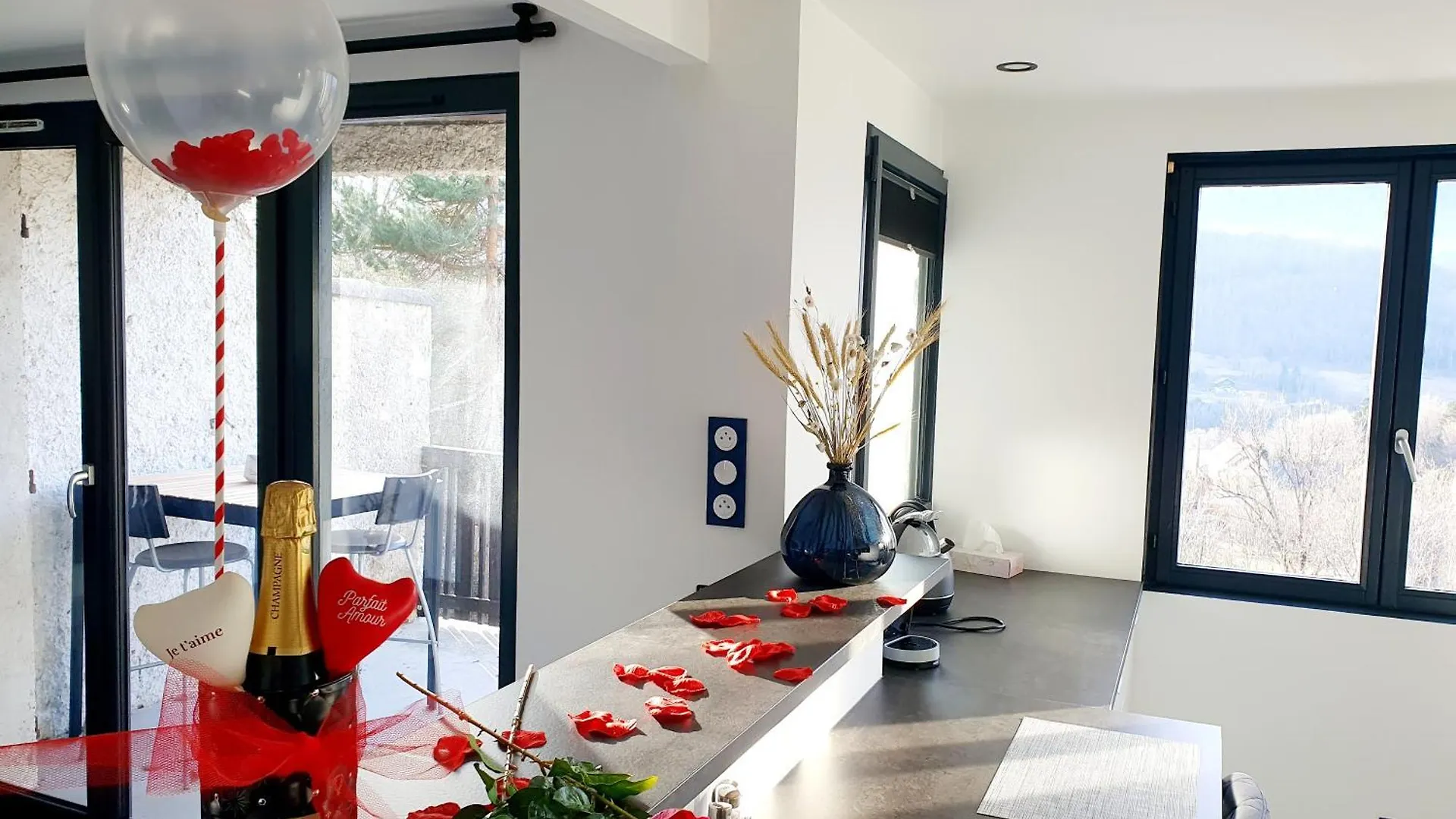 CholongeBienvenue Dans Le Cobalt !公寓 0*, Cholonge 法国